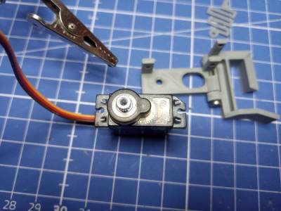 coupler-cut-servo2.jpg